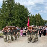 В останню дорогу провели двох бійців з Тернополя