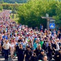 Паломництво УПЦ МП до Почаєва триває, попри фейкові повідомлення щодо блокування руху вірян