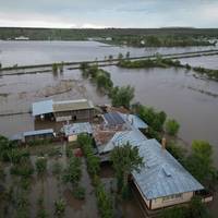 Європа йде під воду: в Австрії через повінь загинув рятувальник, у Чехії відключення світла