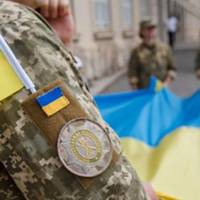 Від маленьких сердець до мужніх Героїв: школярі Тернополя привітали захисників: щемливе відео