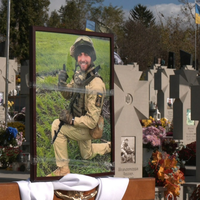 У Тернополі на Алеї Героїв поховали 28-річного воїна Ігоря Ірзу