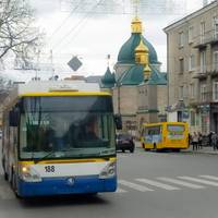 У Тернополі частково відновили рух тролейбусів після атаки на енергооб’єкт в області