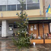 Головна ялинка Підволочиська стала “зіркою” соцмереж