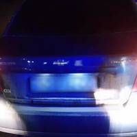 На Тарнавського в Тернополі п’яний водій в’їхав у припарковану автівку