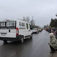 На колінах у Великих Гаях зустріли полеглого 22-річного воїна Бориса Мацьківа (ФОТО)