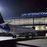 У Львові можуть відкрити аеропорт: названа дата