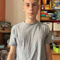 У Тернополі зник безвісти 17-річний хлопець: поліція просить допомоги в пошуках
