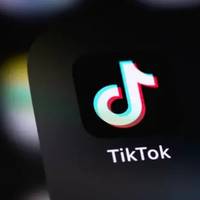 Cудили матір, донька якої знімала TikTok з російським контентом