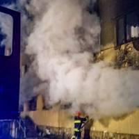 На Тернопільщині серед ночі спалахнула школа: вогонь знищив клас