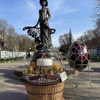 У центрі Тернополя розмістили Великодню виставку (фото)