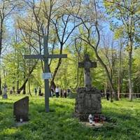 Під час пошукових робіт у селі Пужники знайшли останки 30 осіб
