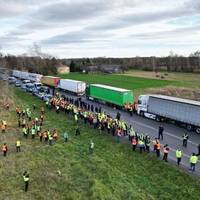 Польські перевізники почали блокаду кордону з Україною