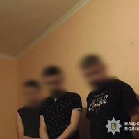 У Тернополі викрили зловмисників, які грабували людей, підмішуючи ліки в алкоголь