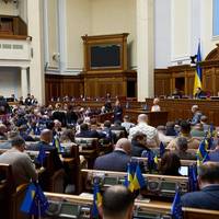 “Бідні” депутати: просили підвищити компенсації за проїзд і житло — не дали, - ЗМІ