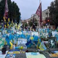 Пошкодили меморіал пам’яті загиблих військових на майдані Незалежності у Києві