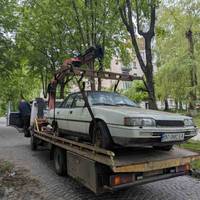 У Тернополі евакуювали два покинуті автомобілі