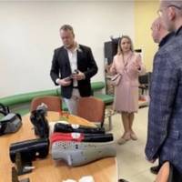 У Тернополі подружжя створює накладки на протези для військових