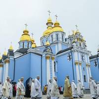 ПЦУ обурилася через ЛГБТ-захід на Михайлівській площі в переддень Трійці: Цинічна антицерковна провокація