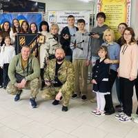 Дрони для ЗСУ передали учні та вчителі Тернопільської школи №16 (ФОТО)