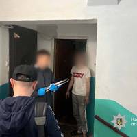 42-річний тернополянин влаштував наркопритон у власній квартирі