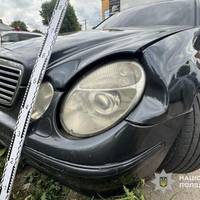 23-річний п'яний водій у Тернополі збив жінку з 2-річною дитиною та втік з місця аварії (фото)