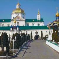 Прокуратура хоче повернути державі 12 гектарів землі з незаконного володіння Почаївської Лаври