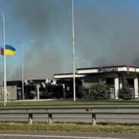 Дахи порозбирало, пів села горить, – працівник АЗС про вибух біля Житомира