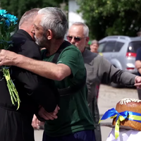 «Я чекав цього 9 місяців»: у Зборові зустріли із ворожого полону захисника Руслана Мельника (фото, відео)