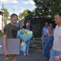 Додому після полону: до Бучача повернувся захисник Роман Козюк (фото)