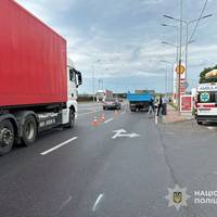 Шукають свідків трагедії на Будного — жінка загинула під ЗІЛом