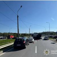 ДТП під Тернополем: 57-річного водія госпіталізовано