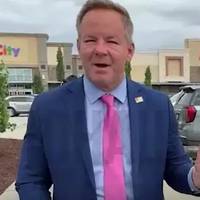 Журналісту зі США, який питав у Зеленського про костюм, російські 