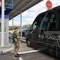 Тюрма за спробу втечі з України: Кабмін подав до Ради законопроєкт