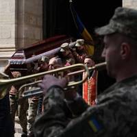 Страшна і жорстока війна забирає найкращих: на Тернопільщині повертаються Герої “на щиті”