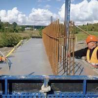 У Чернихівцях відновлюють міст через Гнізну