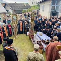 У селі Надрічне на Бережанщині попрощалися з 29-річним воїном Назаром Швецем (ФОТО)