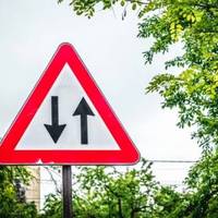 Нова схема дорожнього руху запрацювала на кількох вулицях Тернополя