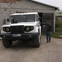 Житель Тернопільщини змайстрував позашляховик, щоби допомогти військовим