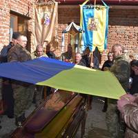 На Тернопільщині попрощалися з військовим Петром Микуляком
