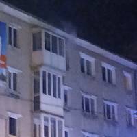 У центрі Тернополя зараз вирує пожежа на останньому поверсі в будинку біля готелю