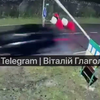 Водій позашляховика протаранив шлагбауми на кордоні і прорвався в Угорщину