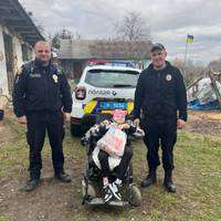 Поліцейські зі Шумська здійснили мрію дівчинки з інвалідністю (фото)