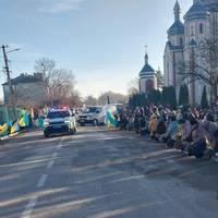 На колінах у Борщеві зустріли полеглого воїна Андрія Баб’юка (ФОТО)