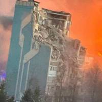 Ворог вдарив ракетами по будинках, щоб служби не могли загасити вогонь на підприємстві: ОВА