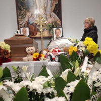 У Тернополі поховали підприємця Віталія Долиняка та його 4-річного сина, які загинули внаслідок атаки РФ