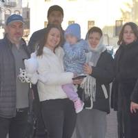 Різдвяне диво у Бучачі: Маленька дівчинка знайшла нову родину