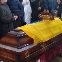 «Все менше людей на похоронах воїнів»: голова громади біля Тернополя заявив про байдужість людей