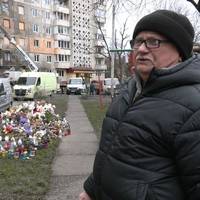 Поранений під час обстрілу тернополянин власними силами відновлює помешкання