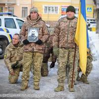Назавжди 32: до Чорткова повернувся полеглий захисник Петро Заяць (фото)