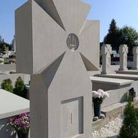 Плити тонші, суми більші: посадовця з Тернополя підозрюють в махінаціях на встановленні пам'ятників Героям